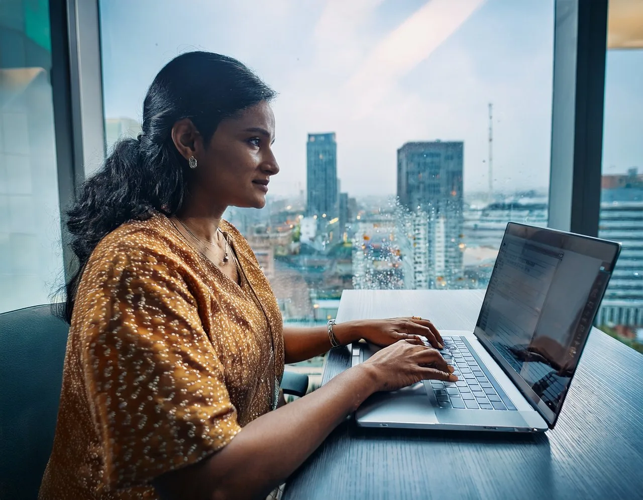 Accessibility consultant reviewing a website in Kolkata
